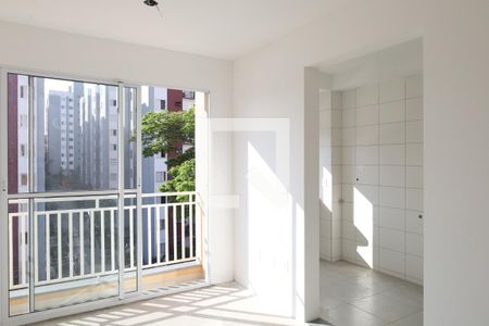 Sala de apartamento à venda com 2 quartos, 47m² em Vila Carmosina, São Paulo