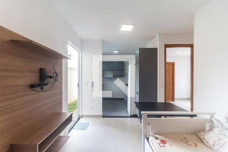 Sala de apartamento para alugar com 2 quartos, 70m² em Vila Sao Paulo, Mogi das Cruzes