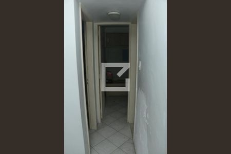 Corredor de apartamento para alugar com 2 quartos, 45m² em Metrópole, Nova Iguaçu