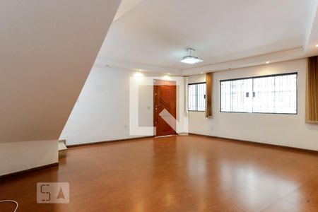 Casa à venda com 3 quartos, 221m² em Parque Rodrigues Alves, São Paulo