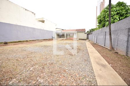 Casa para alugar com 2 quartos, 570m² em Setor Leste Universitário, Goiânia