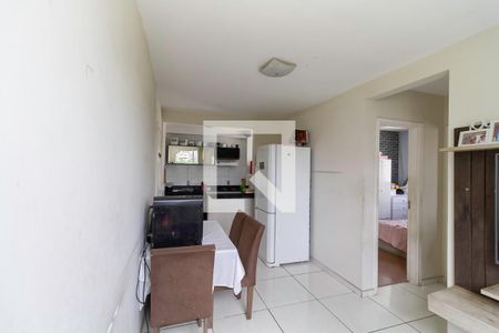 Sala de apartamento para alugar com 2 quartos, 48m² em Bom Jesus, Contagem