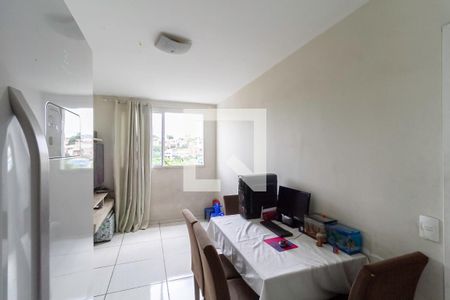 Sala de apartamento para alugar com 2 quartos, 48m² em Bom Jesus, Contagem