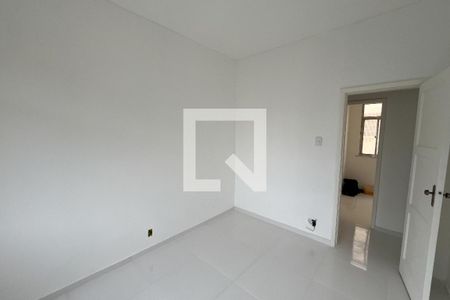 Quarto 1 de apartamento para alugar com 3 quartos, 63m² em Jardim Guanabara, Rio de Janeiro