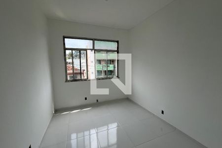 Quarto 1 de apartamento para alugar com 3 quartos, 63m² em Jardim Guanabara, Rio de Janeiro