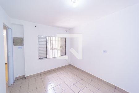 Quarto 2 de casa para alugar com 2 quartos, 36m² em Vila Ponte Rasa, São Paulo