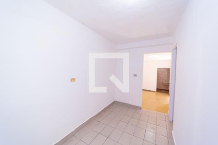 Quarto 1 de casa para alugar com 2 quartos, 36m² em Vila Ponte Rasa, São Paulo