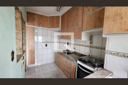 Cozinha e Área de Serviço de apartamento para alugar com 2 quartos, 51m² em Anhangabaú, Jundiaí