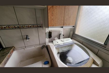 Cozinha e Área de Serviço de apartamento para alugar com 2 quartos, 51m² em Anhangabaú, Jundiaí