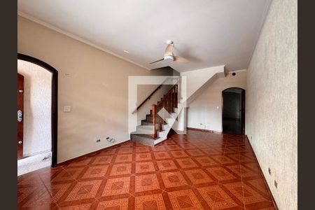 Sala de casa para alugar com 4 quartos, 240m² em Parque Gerassi, Santo André