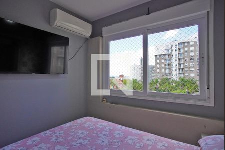 Suíte de apartamento para alugar com 2 quartos, 56m² em Jardim Itu, Porto Alegre