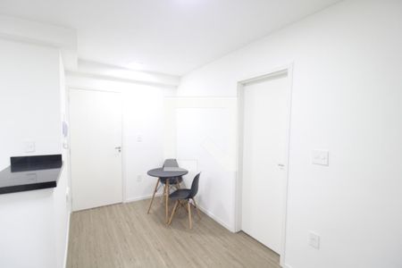 Sala / Cozinha de apartamento para alugar com 1 quarto, 33m² em Parada Inglesa, São Paulo