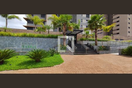 Apartamento para alugar com 299m², 4 quartos e 4 vagas Apartamento para alugar com 299m², 4 quartos e 4 vagasFachada