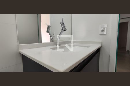 Apartamento para alugar com 299m², 4 quartos e 4 vagas Apartamento para alugar com 299m², 4 quartos e 4 vagasBanheiro da Suíte 2