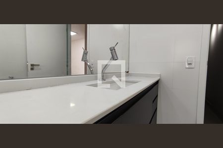 Apartamento para alugar com 299m², 4 quartos e 4 vagas Apartamento para alugar com 299m², 4 quartos e 4 vagasBanheiro 2 da Suíte 1