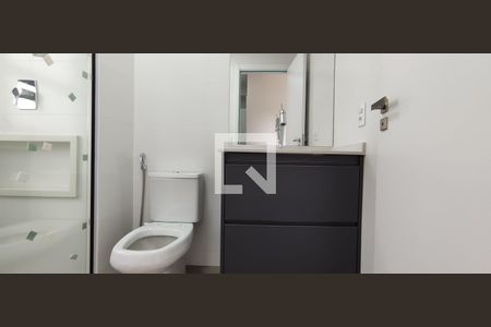 Apartamento para alugar com 299m², 4 quartos e 4 vagas Apartamento para alugar com 299m², 4 quartos e 4 vagasBanheiro da Suíte 3