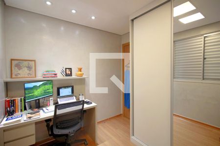 Quarto 2 de apartamento à venda com 2 quartos, 60m² em Santo Antônio, Belo Horizonte