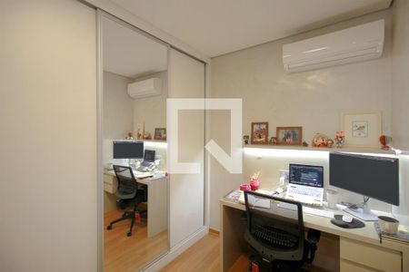 Quarto 2 de apartamento à venda com 2 quartos, 60m² em Santo Antônio, Belo Horizonte