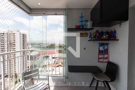 Sacada de apartamento à venda com 3 quartos, 70m² em Vila Paiva, São Paulo