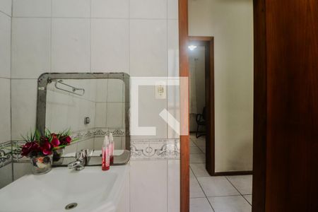 Lavabo de casa para alugar com 5 quartos, 230m² em Jardim Itu, Porto Alegre