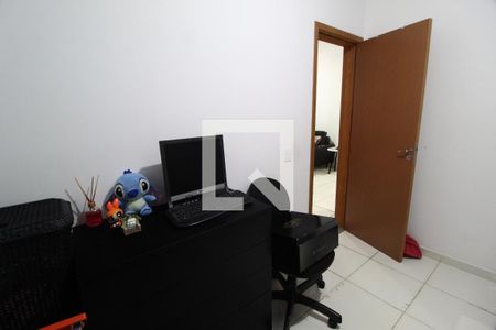 Quarto 1Quarto 1 de apartamento para alugar com 2 quartos, 47m² em Dona Zulmira, Uberlândia