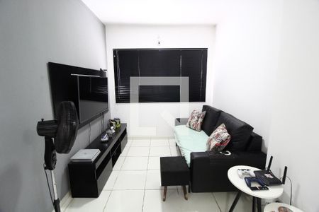 Sala de apartamento para alugar com 2 quartos, 47m² em Dona Zulmira, Uberlândia