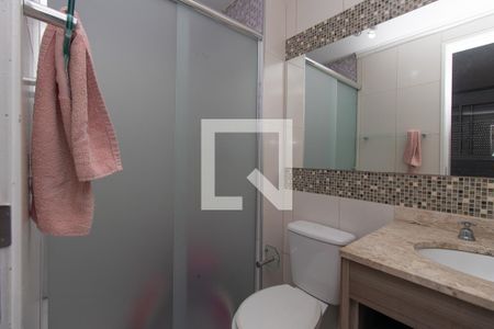 Banheiro de apartamento para alugar com 2 quartos, 68m² em Vila Mazzei, São Paulo