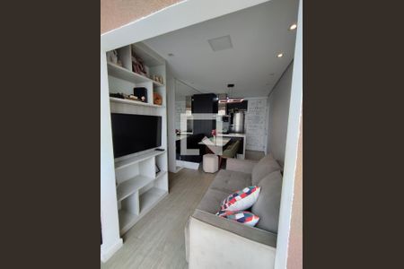 Sala de apartamento à venda com 3 quartos, 61m² em Parque Fongaro, São Paulo