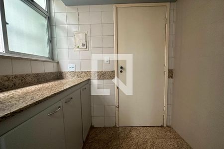 Foto 04 de apartamento à venda com 4 quartos, 151m² em Sagrada Família, Belo Horizonte