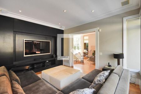 Casa à venda com 4 quartos, 500m² em Fazenda Morumbi, São Paulo