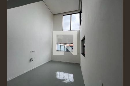 Casa à venda com 3 quartos, 233m² em Chácara Seis de Outubro, São Paulo