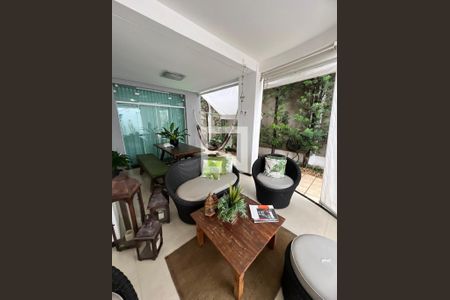 Casa à venda com 5 quartos, 400m² em Ouro Preto, Belo Horizonte