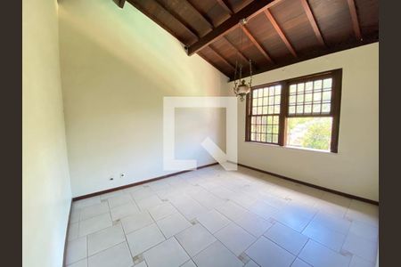 Casa à venda com 4 quartos, 400m² em Vila Progresso, Niterói