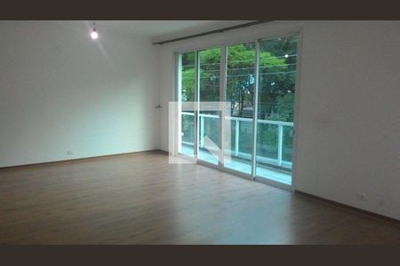 Casa à venda com 4 quartos, 350m² em Jardim Sao Bento, São Paulo