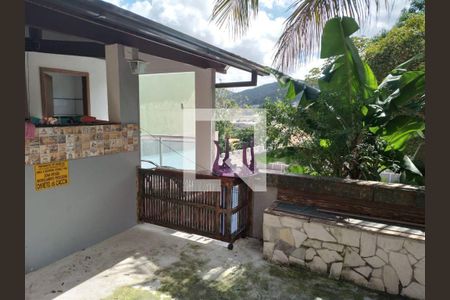 Casa à venda com 2 quartos, 250m² em Cantagalo, Niterói