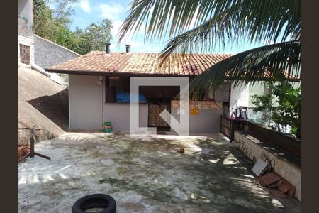 Casa à venda com 2 quartos, 250m² em Cantagalo, Niterói