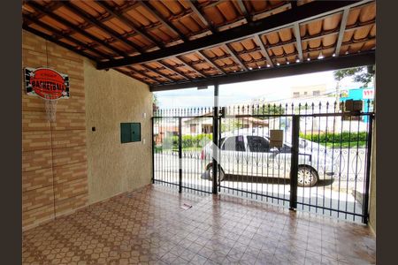 Casa à venda com 250m², 5 quartos e 2 vagas