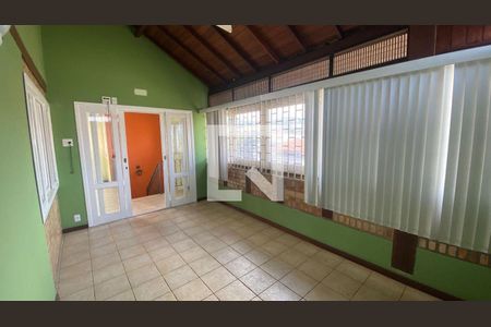 Casa à venda com 3 quartos, 180m² em Piratininga, Niterói