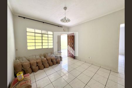 Sala de casa à venda com 2 quartos, 180m² em Vila M Genoveva, Jundiaí