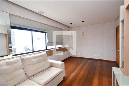 Sala de estar de apartamento para alugar com 3 quartos, 88m² em Santo Agostinho, Belo Horizonte