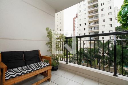 Varanda de apartamento à venda com 2 quartos, 70m² em Vila Madalena, São Paulo