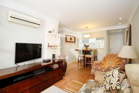 Sala de Estar e Jantar de apartamento à venda com 2 quartos, 70m² em Vila Madalena, São Paulo