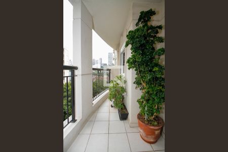 Varanda de apartamento à venda com 2 quartos, 70m² em Vila Madalena, São Paulo