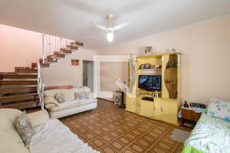 Sala de casa para alugar com 4 quartos, 200m² em Jardim Flor da Montanha, Guarulhos