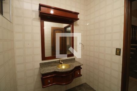 Lavabo de casa para alugar com 3 quartos, 300m² em Jardim Vila Formosa, São Paulo