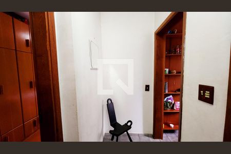 Corredor de casa à venda com 3 quartos, 200m² em Jardim Torres Sao Jose, Jundiaí