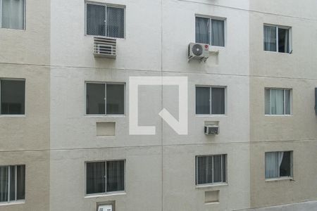 Vista do Quarto 1 de apartamento para alugar com 2 quartos, 42m² em Brás de Pina, Rio de Janeiro