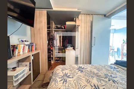 Quarto de apartamento à venda com 1 quarto, 48m² em Brooklin, São Paulo