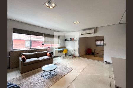 Sala de kitnet/studio para alugar com 1 quarto, 90m² em Jardim Santo Antoninho, São Paulo