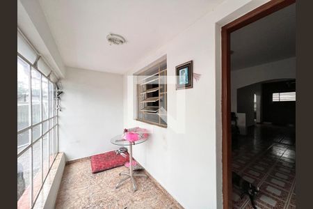 Entrada de casa à venda com 2 quartos, 270m² em Vila Satúrnia, Campinas